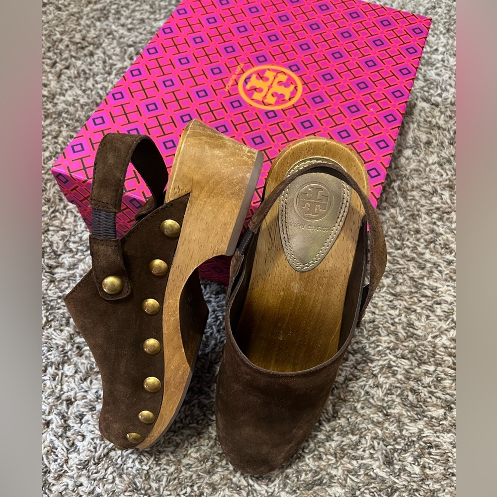Tory Burch clog /size 8 (true to size). Color brown.  Used once only.